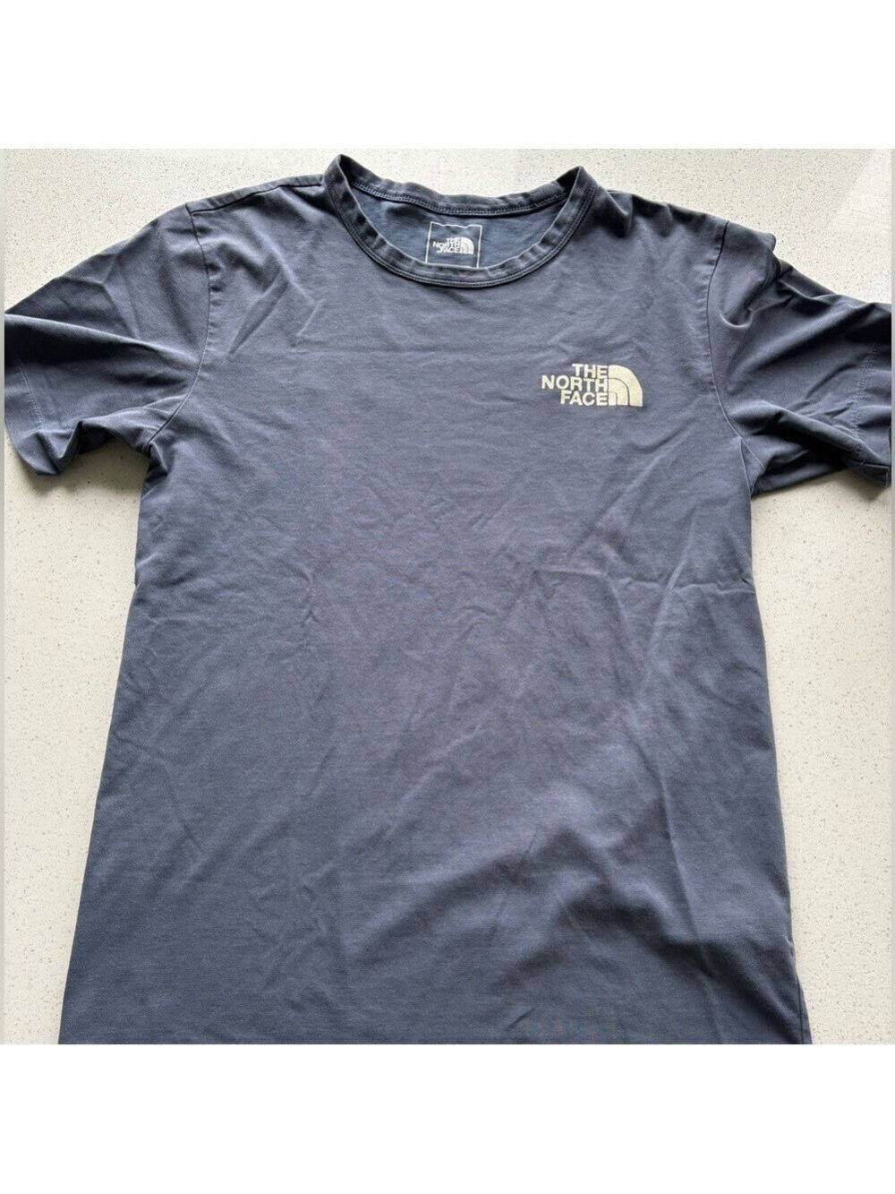 The North Face T-Shirt - men’s small